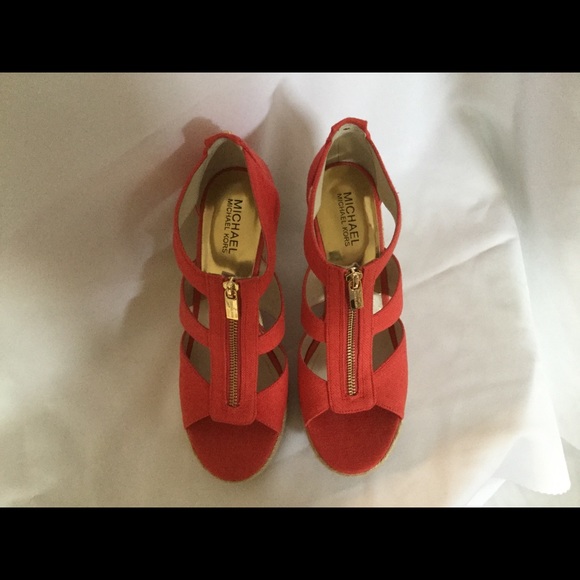 Michael Kors Damita Wedge (Watermelon) - Picture 3 of 6